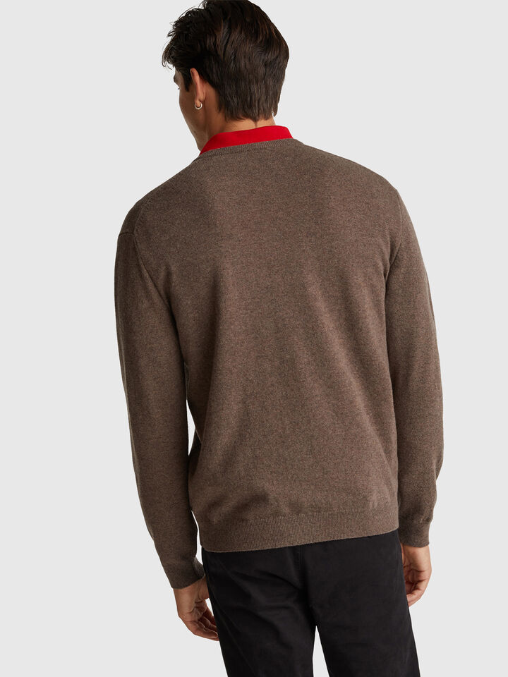 V NECK SWEATER L/S Men image number 2
